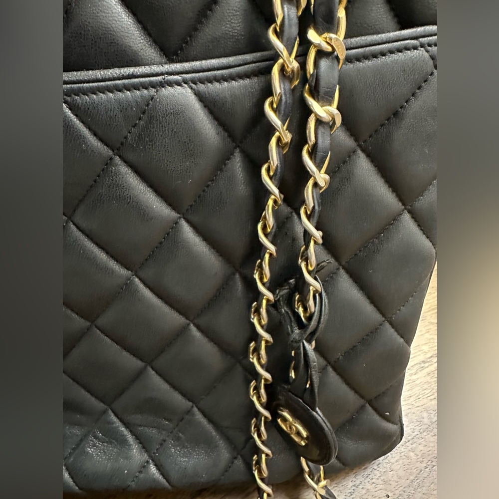 Chanel Lambskin Tote Authentic COA - Picture 8 of 16